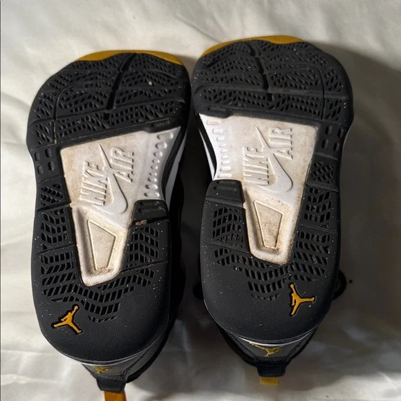 Nike Air Jordan Kids High Top Black, White and Gold Accents Big Boy 4Y - Picture 7 of 7